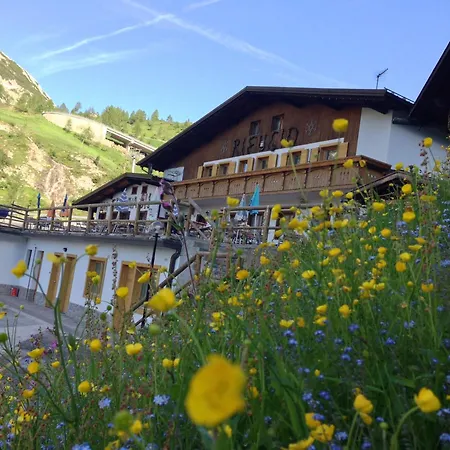 Rifugio Capanna Bill *