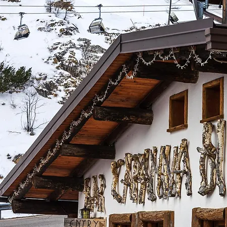 Rifugio Capanna Bill 게스트하우스 로카 피에토레